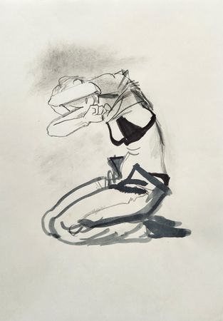 Евгения Крутова (Авторская графика - 
                  20 x 29.7 см) Раздевается
