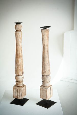 Дарья Ванина (Скульптура - 
                  13 x 85 см) Подсвечник напольный