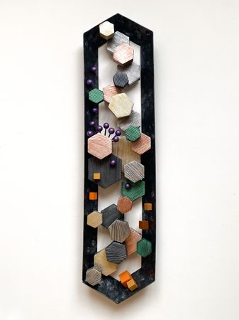 Роман Рыбянец (Объект - 
                  19 x 79 см) Кристалл