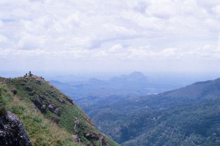 Lizabet Grace (Фотография - 
                  59 x 42 см) Sri Lanka Nuwara Eliya | Шри-Ланка Нувара-Элия