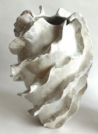 Екатерина Пеганова (Скульптура - 
                  22 x 35 см) Ваза большая "Морской анемон"