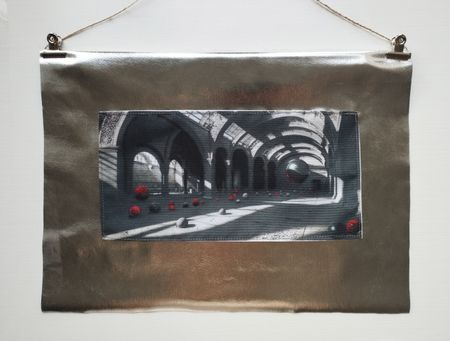 Наталья Лотарева (Вышивка - 
                  35 x 24.4 см) Метаморфозы Лувра