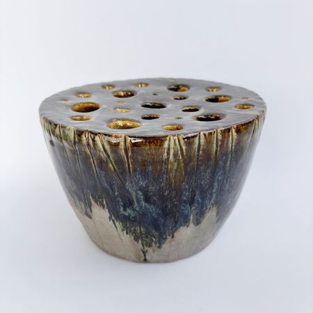 Анастасия Кирпичева (Скульптура - 
                  17 x 12 см) Ваза "Зелёный лотос"