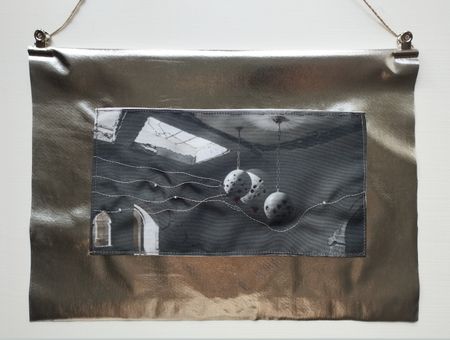 Наталья Лотарева (Вышивка - 
                  35 x 24.5 см) Метаморфозы Лувра