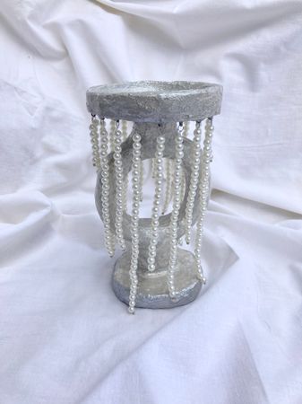 Валерия Головенкина (Скульптура - 
                  11 x 19 см) Подсвечник "Pearl"