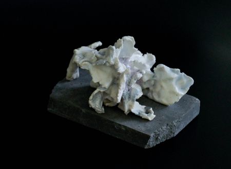Майя Харитонова (Скульптура - 
                  9 x 9.5 см) Цветок