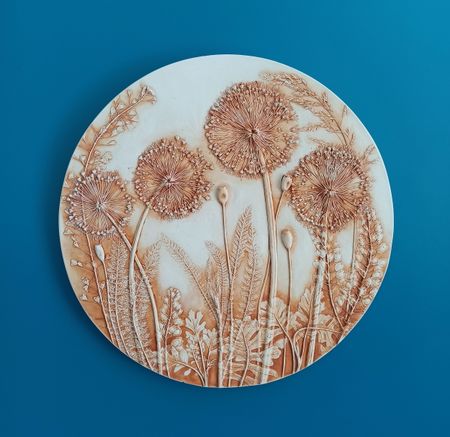 Елена Новожилова (Объект - 
                  33 x 33 см) Ботанический барельеф "ALLIUM #6"