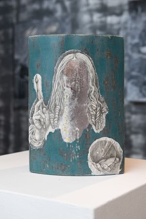 Гоша Острецов (Скульптура - 
                  21 x 30 см) Из серии "Спаситель мира"