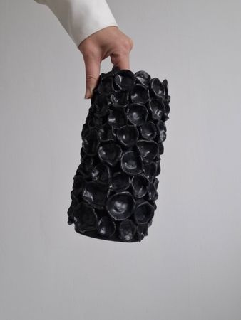 Алина Егорова (Ваза - 
                  12 x 22 см) Чёрный коралл