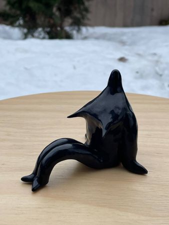 Тася Василькова (Скульптура - 
                  7.5 x 9 см) Отдых