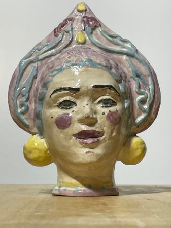 Екатерина Батаева (Скульптура - 
                  14 x 15 см) Несмеяна