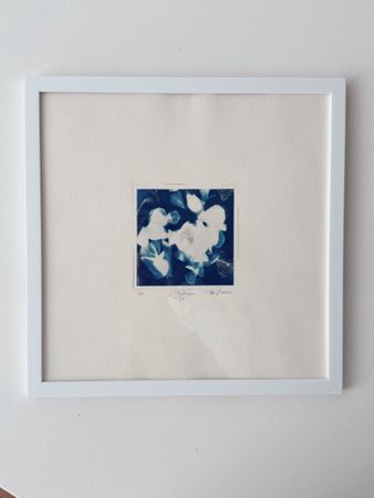 Юлия Милякова (Графика печатная - 
                  30 x 30 см) Падение. Серия "Цветы"