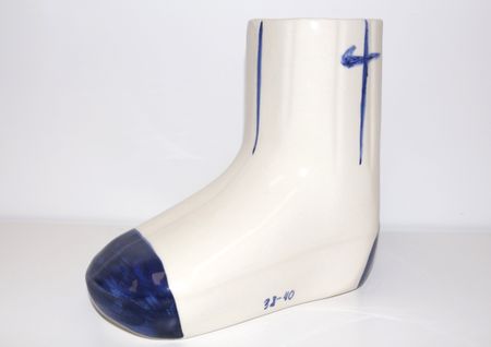 Оливия Салита (Скульптура - 
                  20 x 30 см) Носок