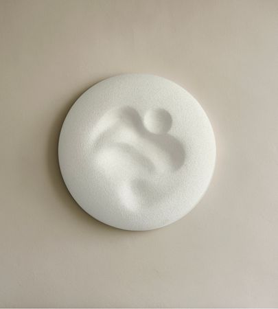 Irina Marvel (Объект - 
                  30 x 30 см) Присутствие