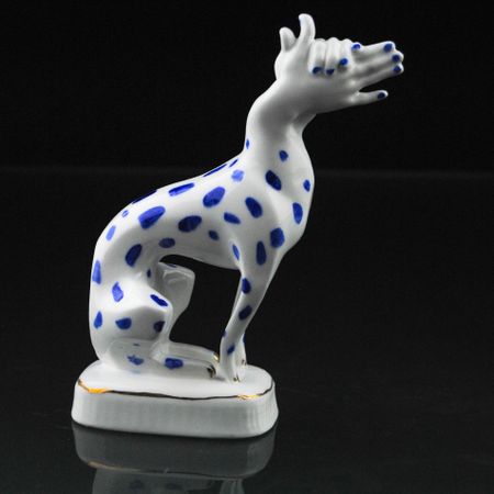 Артемий Максимау (Скульптура - 
                  5 x 20 см) Пёс-П