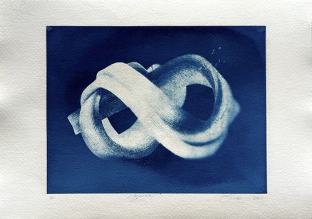 Юлия Милякова (Графика печатная - 
                  30 x 21 см) Бесконечный узел