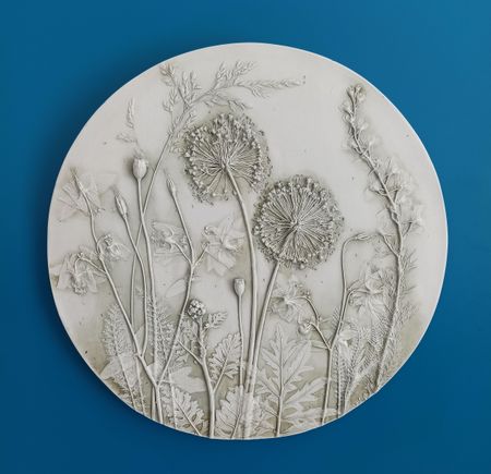 Елена Новожилова (Объект - 
                  33 x 33 см) Ботанический барельеф "ALLIUM #1"
