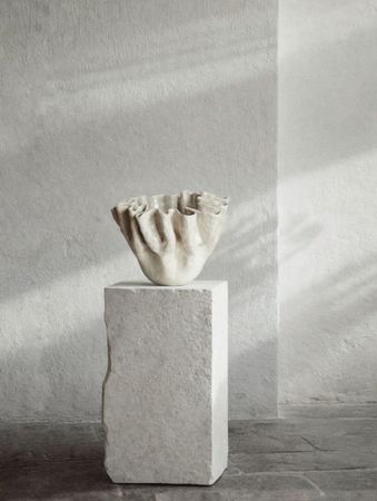 Алина Егорова (Скульптура - 
                  33 x 23 см) Арт-объект "Внутри моря"