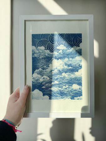 Юлия Милякова (Графика печатная - 
                  21 x 30 см) Путешествие маленького лиса по волнам