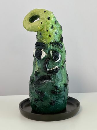 Влад Мальцев (Скульптура - 
                  15 x 20 см) Огурец надёжный товарищ