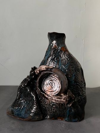 Ольга Шульгина (Скульптура - 
                  35 x 50 см) Курочка 1