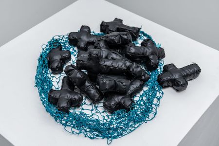 Василиса Палянина (Объект - 
                  35 x 35 см) Из серии "Вот те крест"