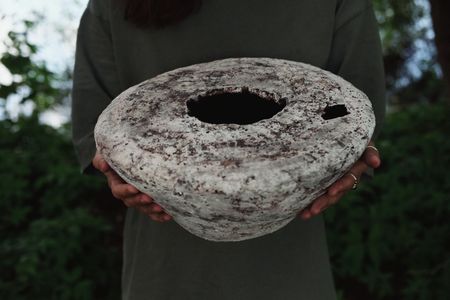 Алина Егорова (Скульптура - 
                  33 x 16 см) Интерьерная ваза "Ваби саби"