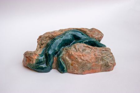 Наташа Муравет (Скульптура - 
                  21 x 7 см) Ручей