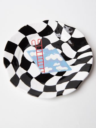 Виктория Романович (Скульптура - 
                  22 x 2 см) Show Truman Plate