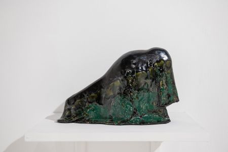 Дмитрий Булныгин (Скульптура - 
                  27 x 16 см) Попугайчик