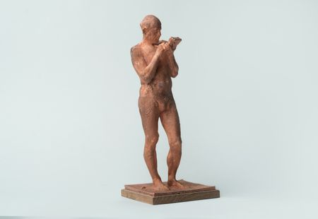 Данила Колтушкин (Скульптура - 
                  7.5 x 19.5 см) Копиист