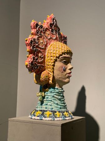 Екатерина Батаева (Скульптура - 
                  40 x 60 см) Несмеяна