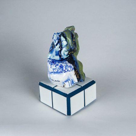 Катерина Алимова (Скульптура - 
                  12 x 19 см) Хосико ("дитя звезд")