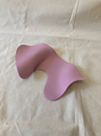 Юлия Бариева (Скульптура - 
                  16 x 27 см) Подставка под украшения "Сердце"