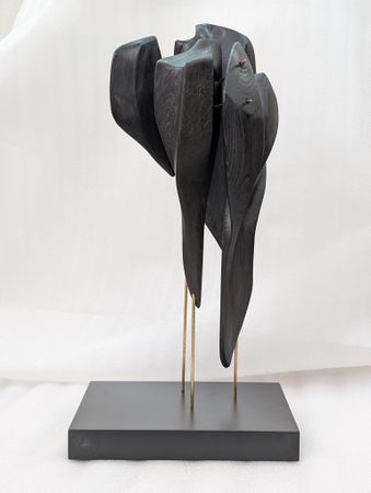 Петр Бизар (Скульптура - 
                  38 x 75 см) Vulture