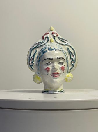 Екатерина Батаева (Скульптура - 
                  14 x 15 см) Несмеяна