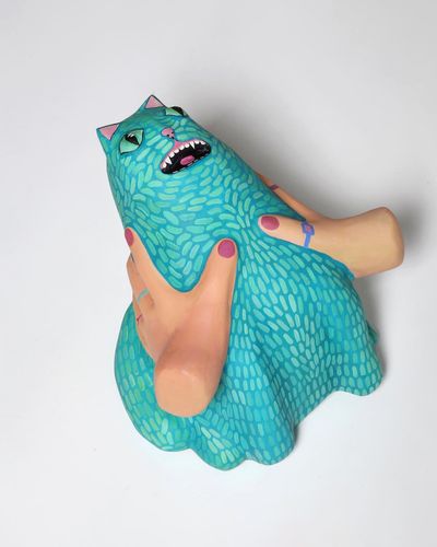 Кошка Ева, которая не любит обниматься