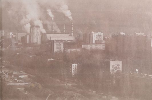 Москва. Дымит.